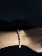 Quatre Cluster Bracelet — Gold — product photo 2