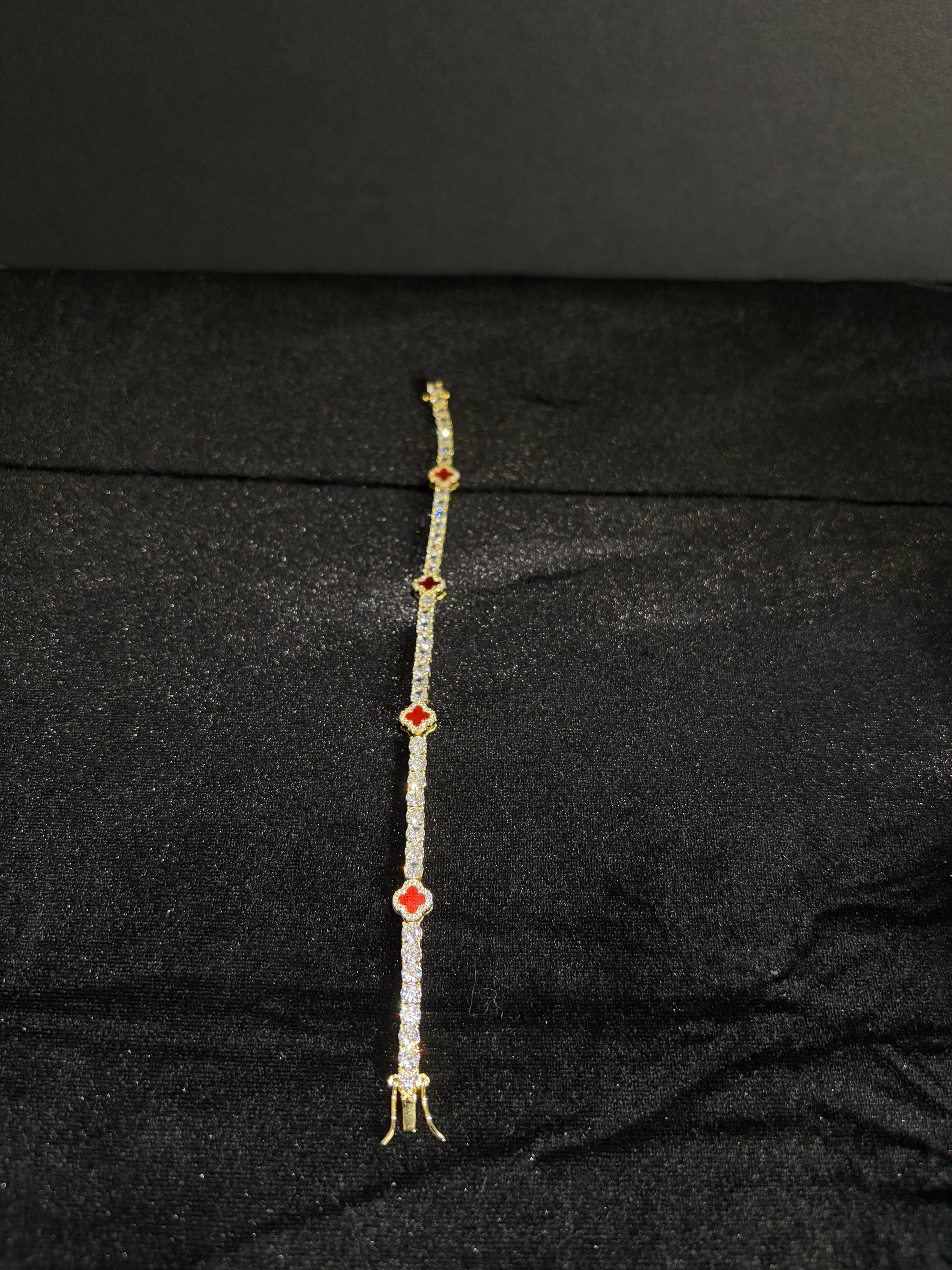 Red Clover Tennis Bracelet — Gold — product photo 3