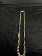 Cuban Chain — 8 mm · Box Clasp in 316L stainless steel — full chain laid flat