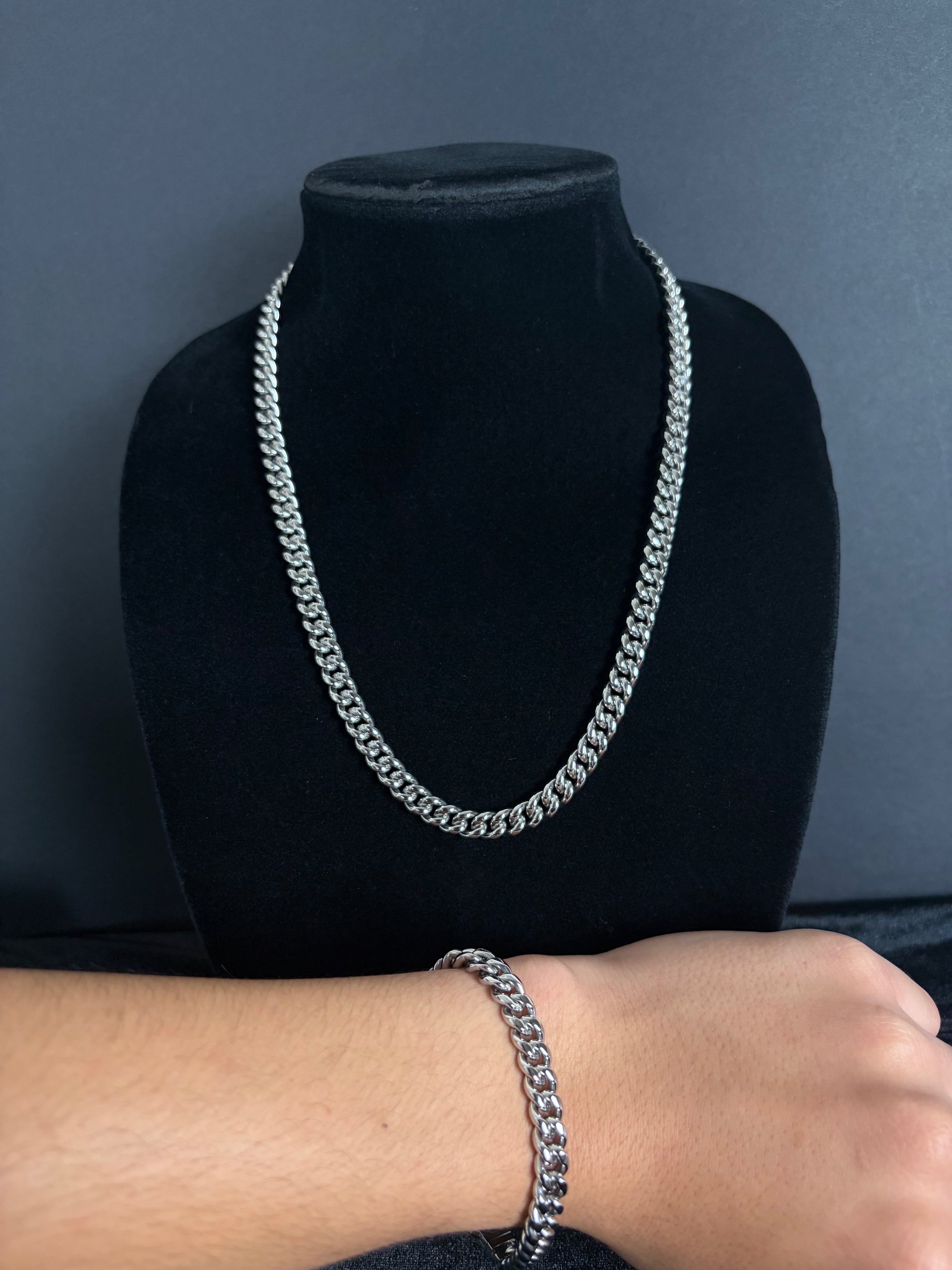 Cuban Bracelet — 8 mm · Box Clasp in 316L stainless steel — matching chain and bracelet shown together; sold separately