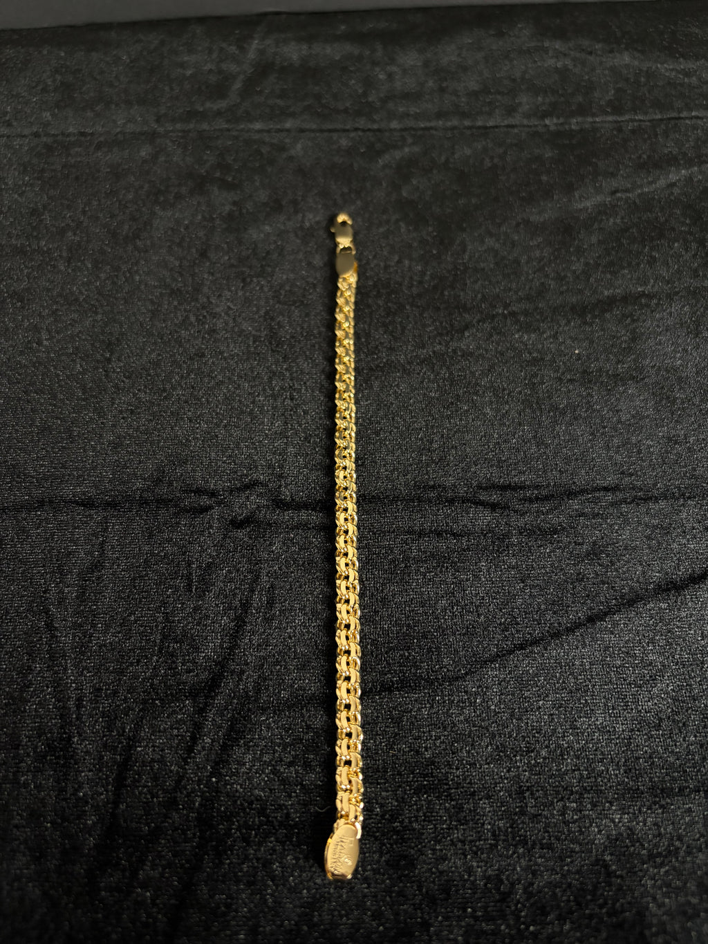 Chino Link Bracelet — 6 mm; 7.5 inches; product photograph 4