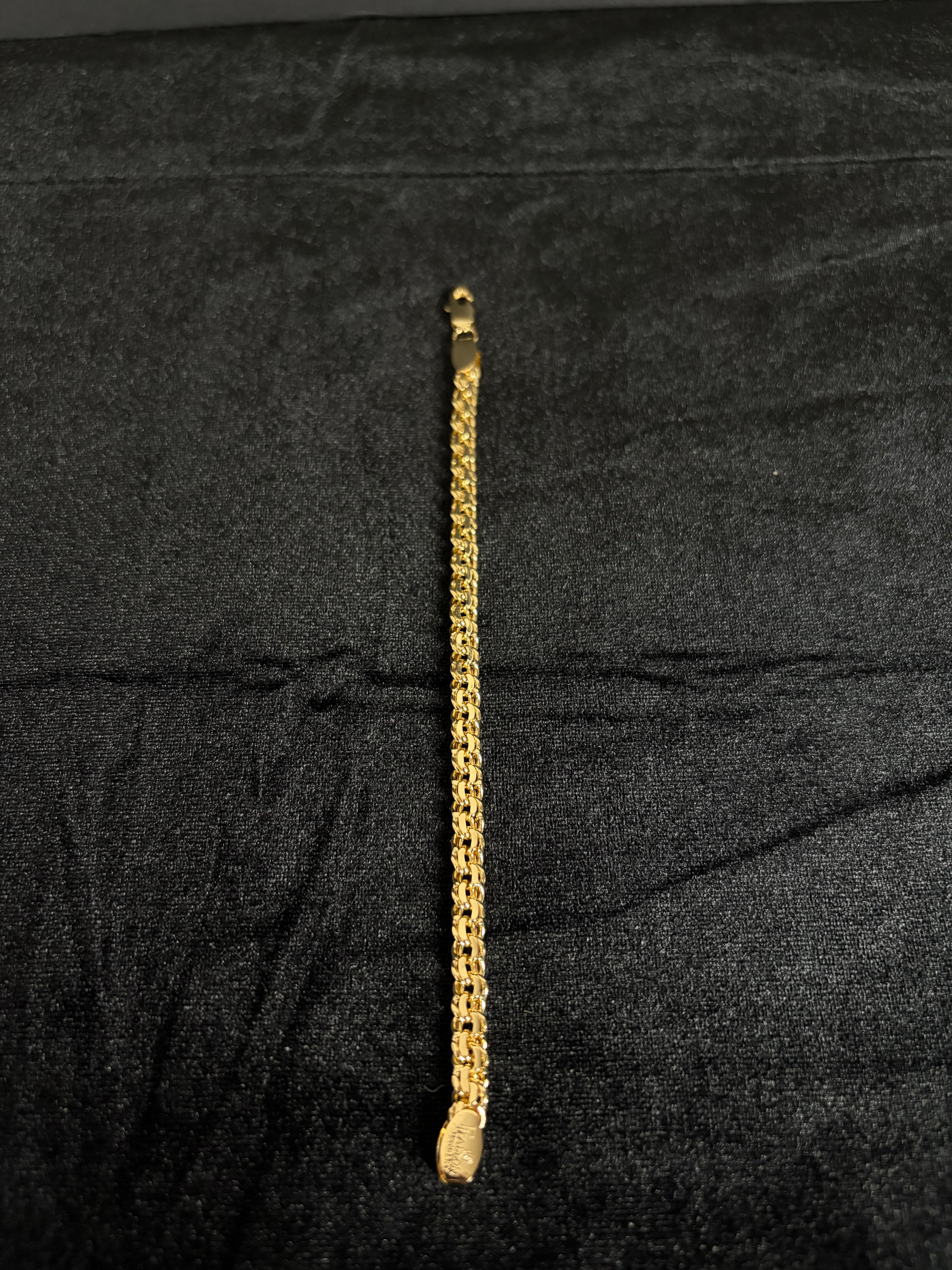 Chino Link Bracelet — 6 mm; 7.5 inches; product photograph 4