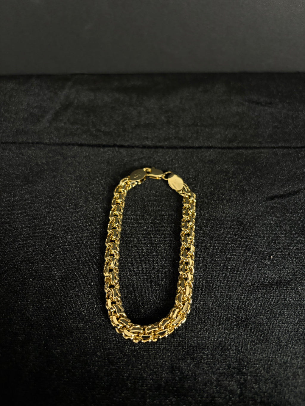 Chino Link Bracelet — 8 mm; 8 inches; product photograph 1