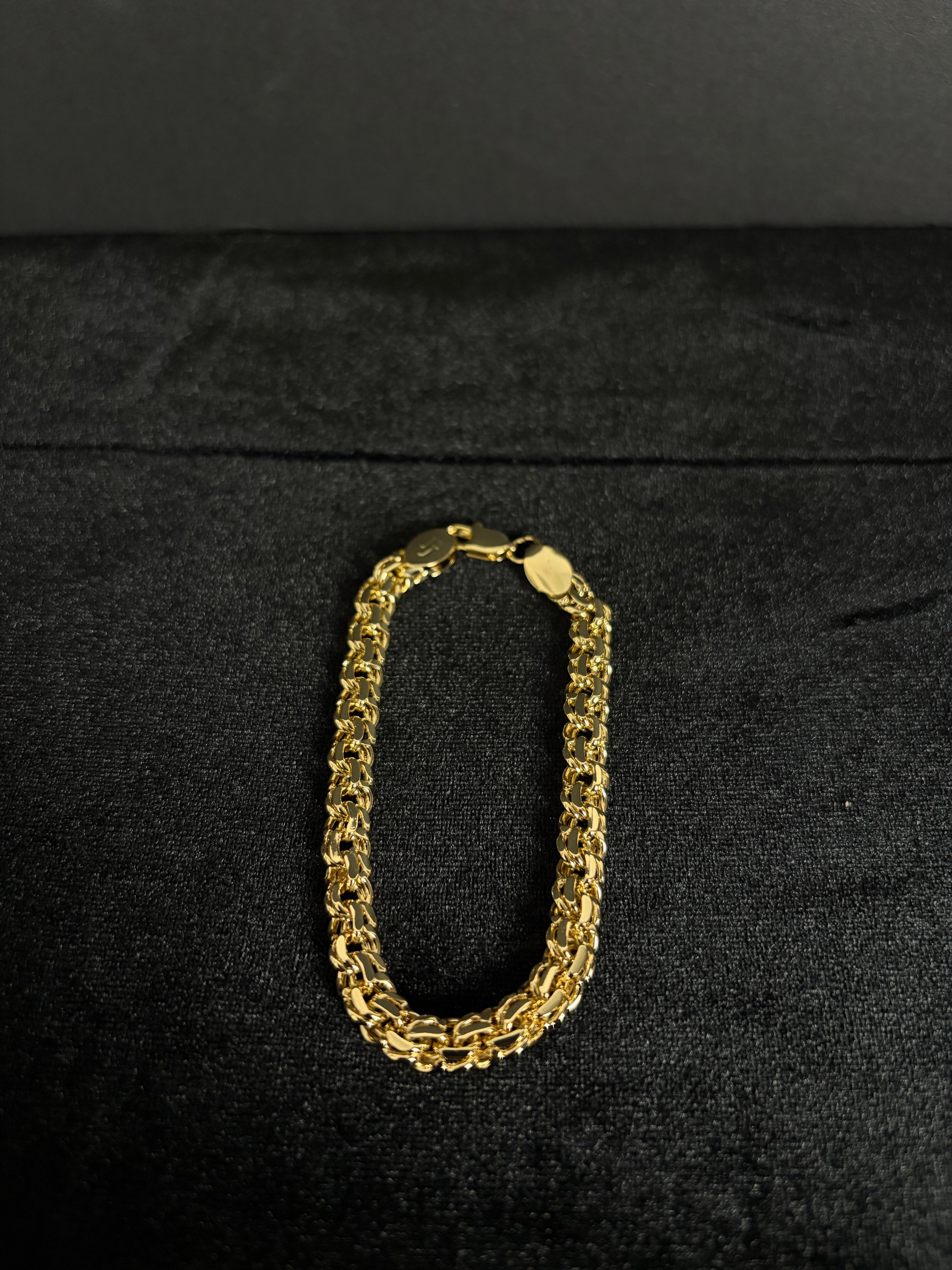 Chino Link Bracelet — 8 mm; 8 inches; product photograph 1