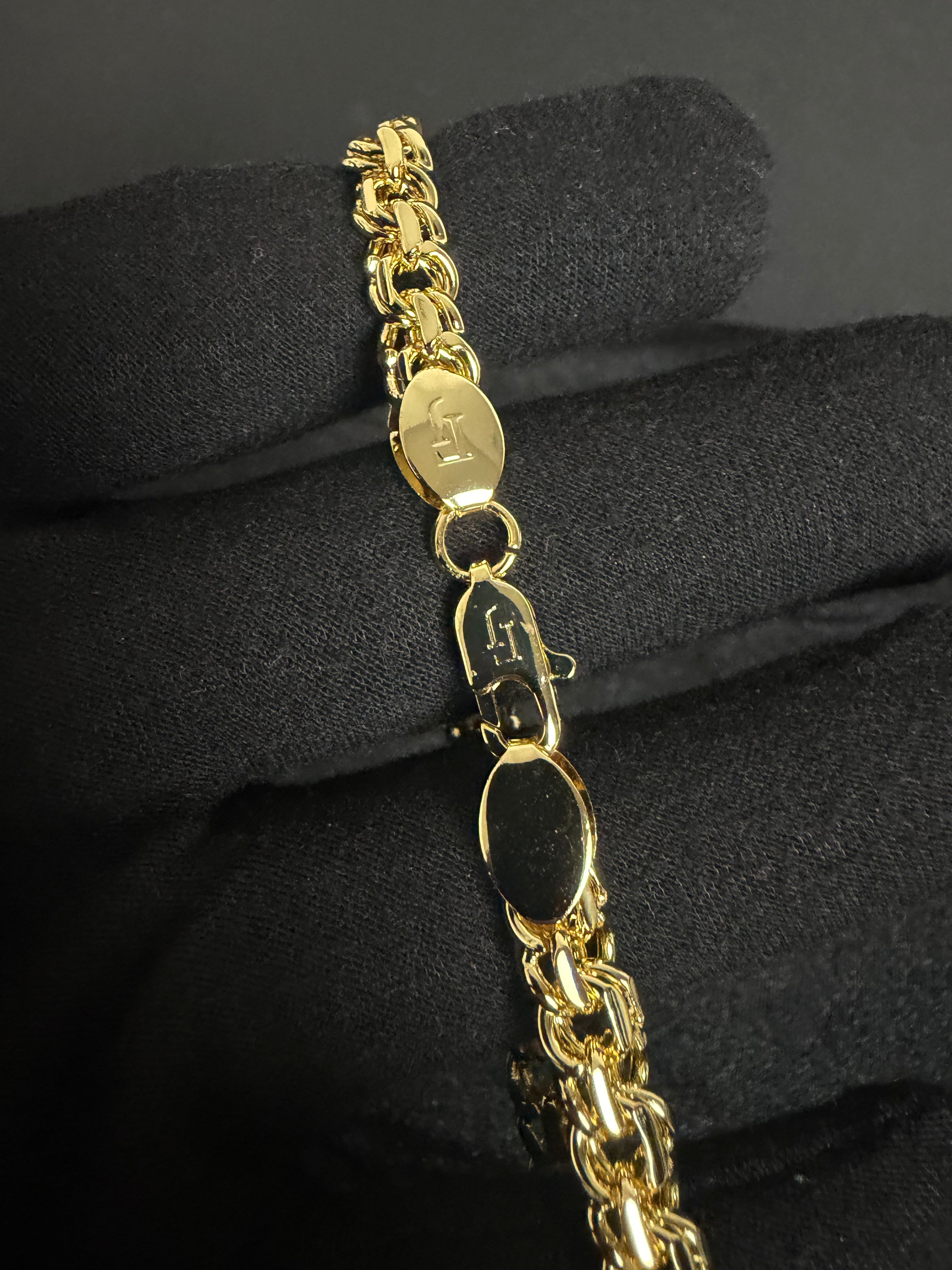 Chino Link Bracelet — 8 mm; 8 inches; product photograph 3