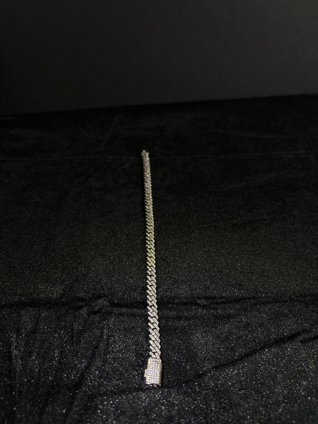 Iced Cuban Bracelet — 6 mm, 8 inches — design and fit detail
