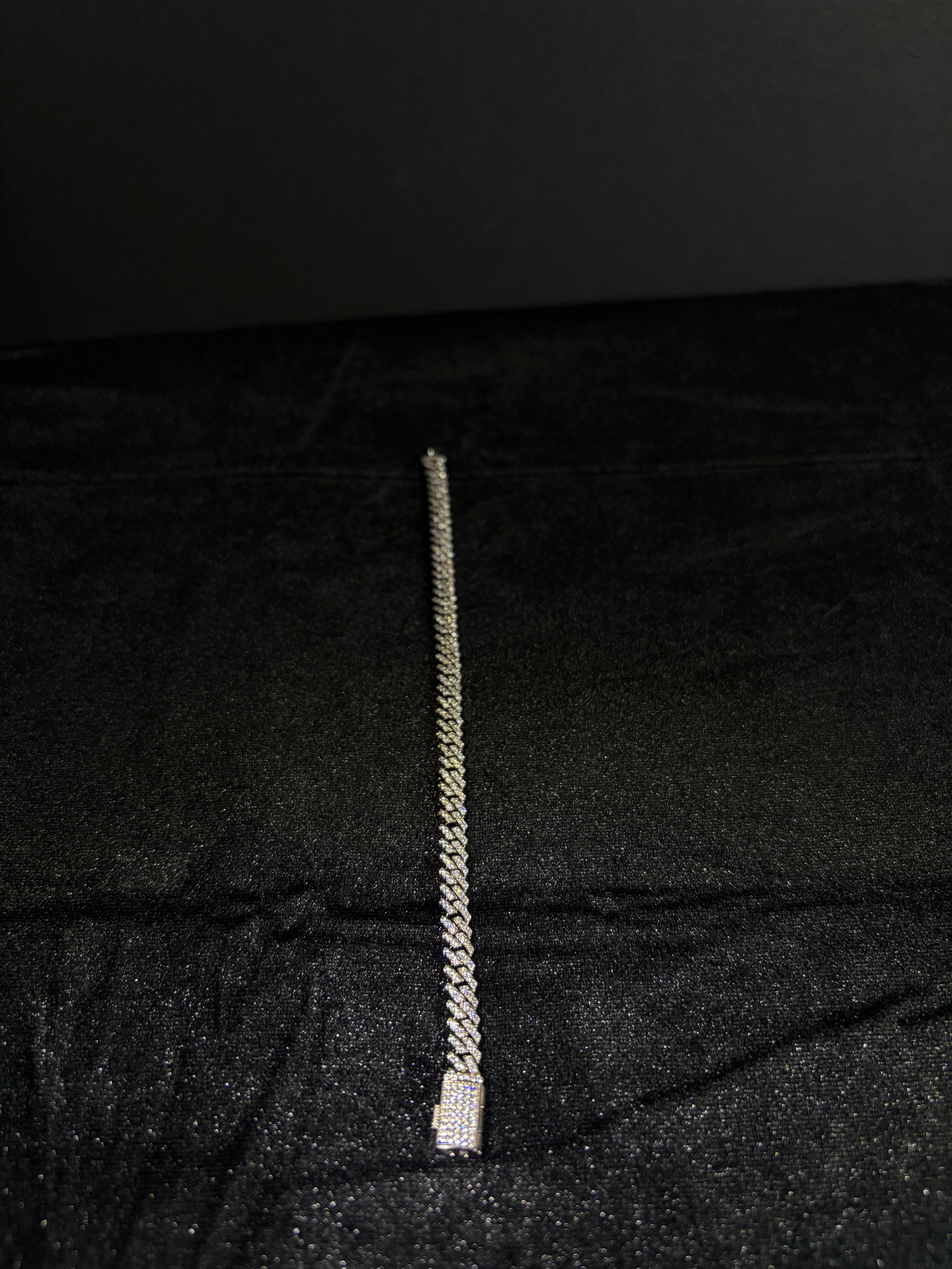 Iced Cuban Bracelet — 6 mm, 8 inches — design and fit detail