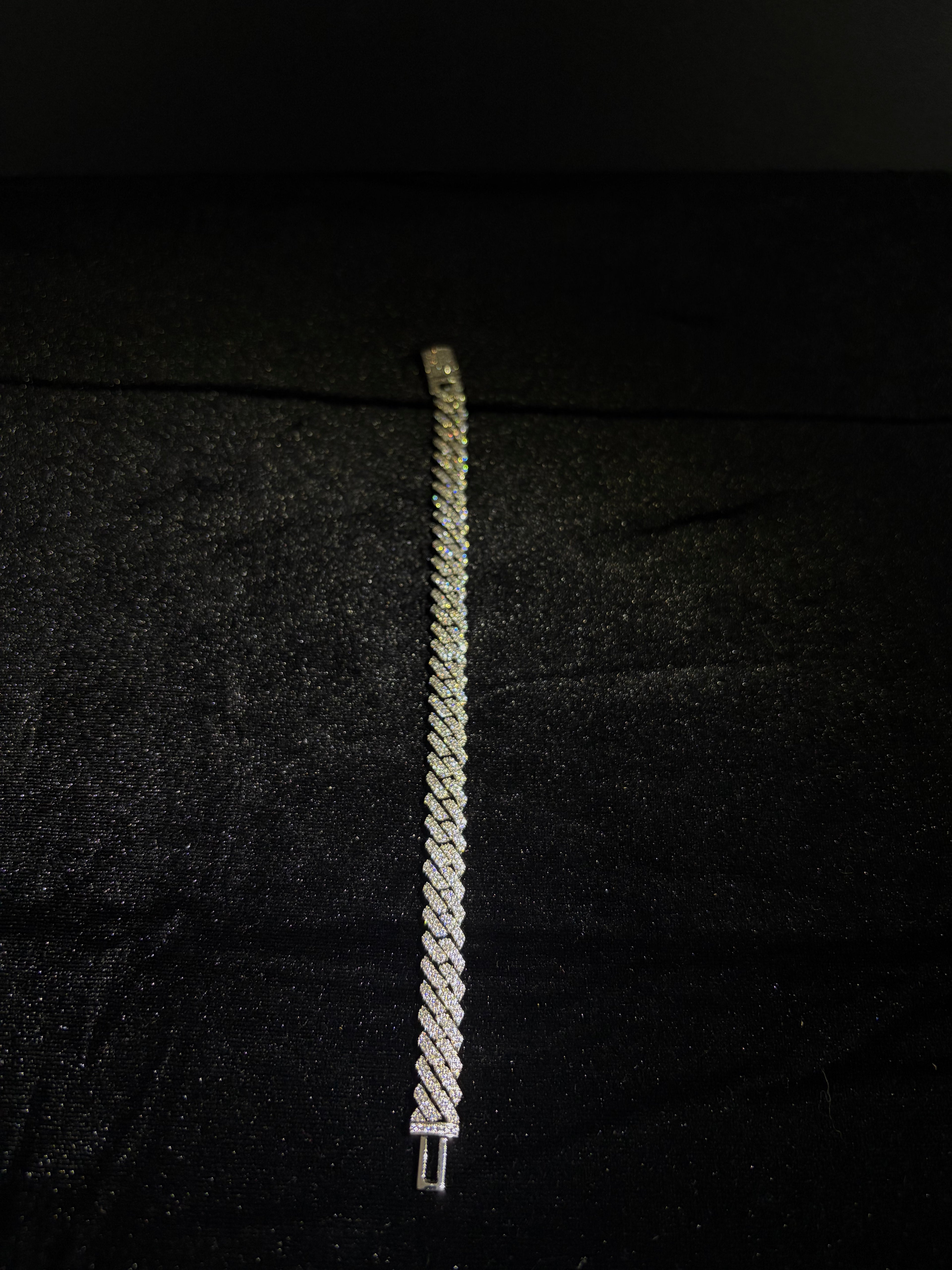 Iced Cuban Bracelet — 8 mm, 8 inches — design and fit detail