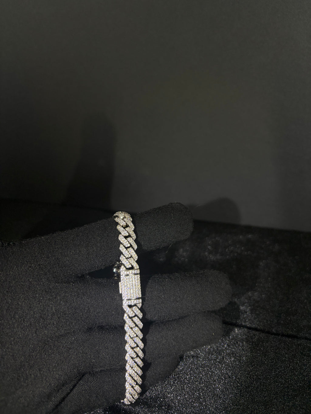 Iced Cuban Bracelet — 8 mm, 8 inches — design and fit detail
