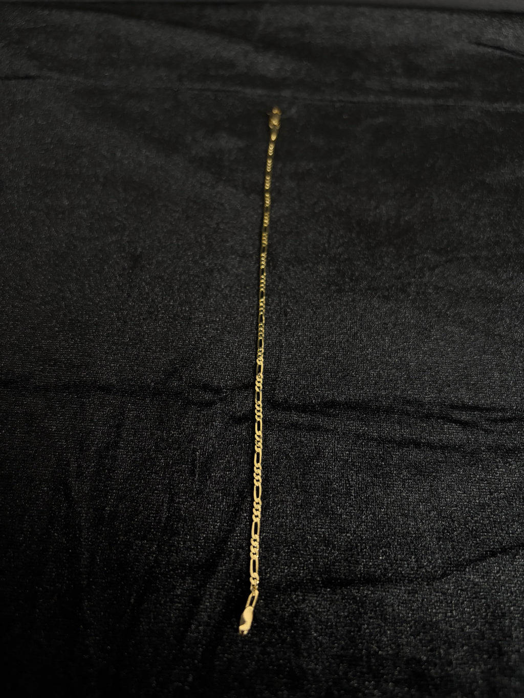2.4 mm Mini Figaro bracelet, 8 inches — bracelet laid flat