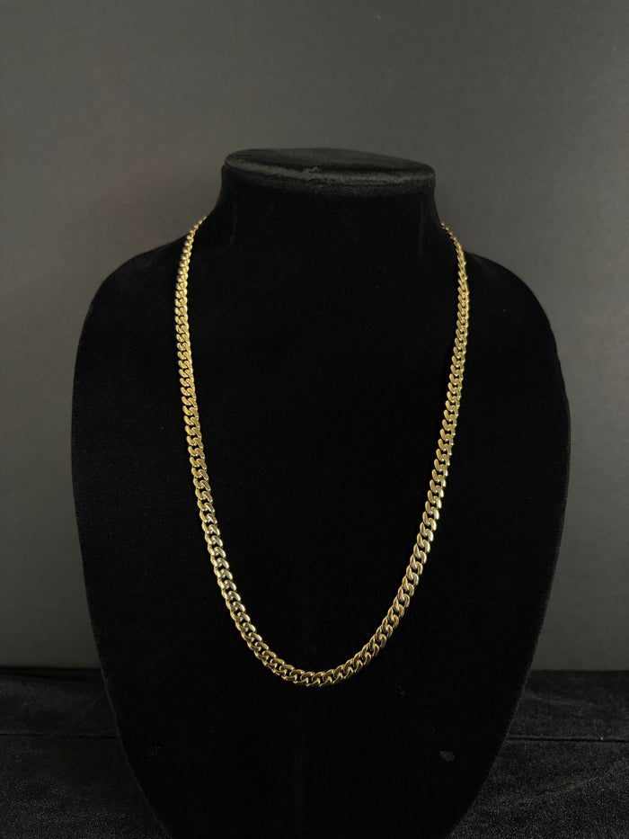 6 mm Monaco chain: Front view on a black velvet display