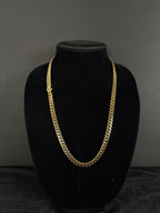 8 mm Monaco chain: Front view on a black velvet display