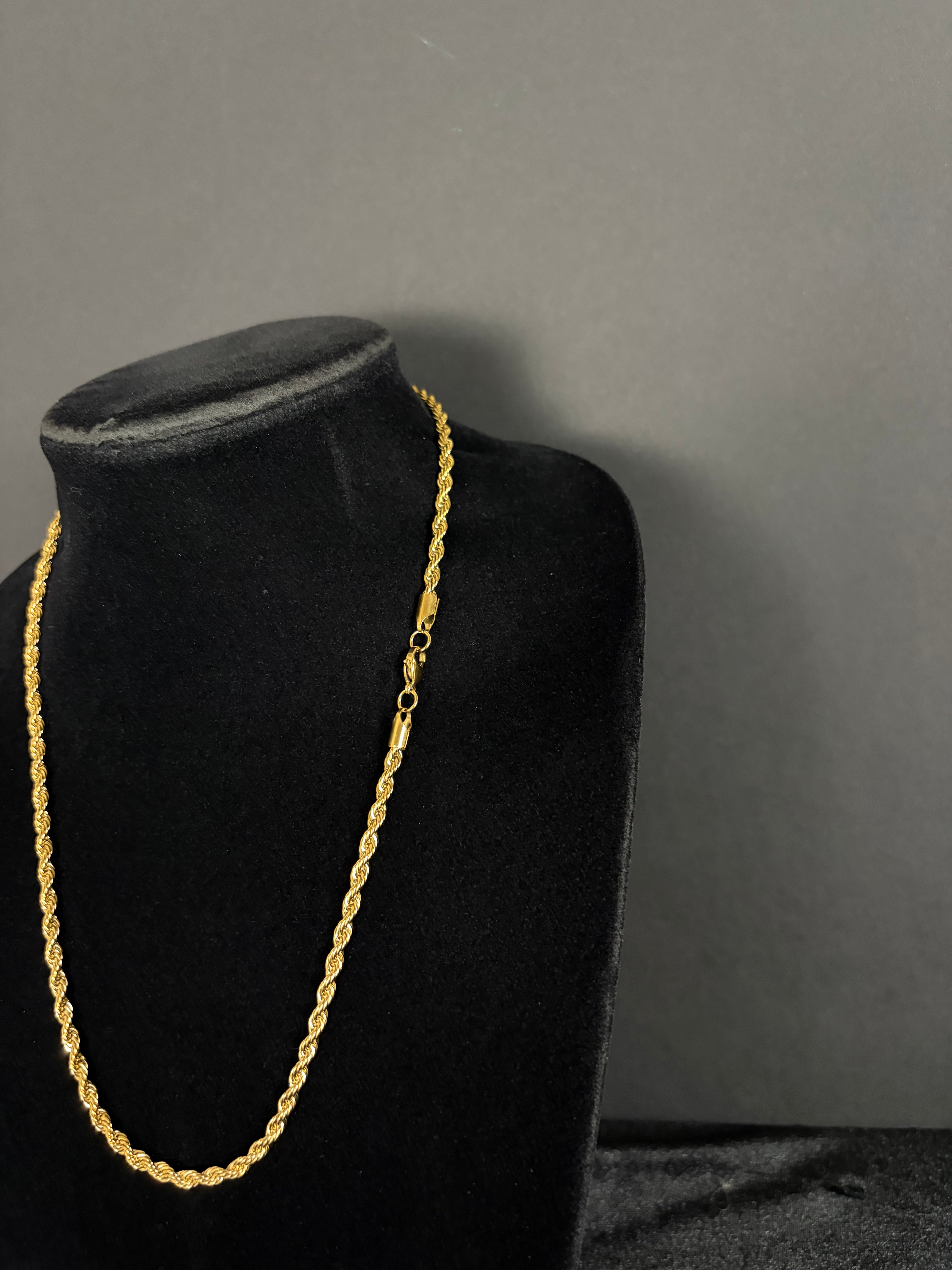 4 mm rope chain in 14K gold PVD-plated stainless steel — detail view 2