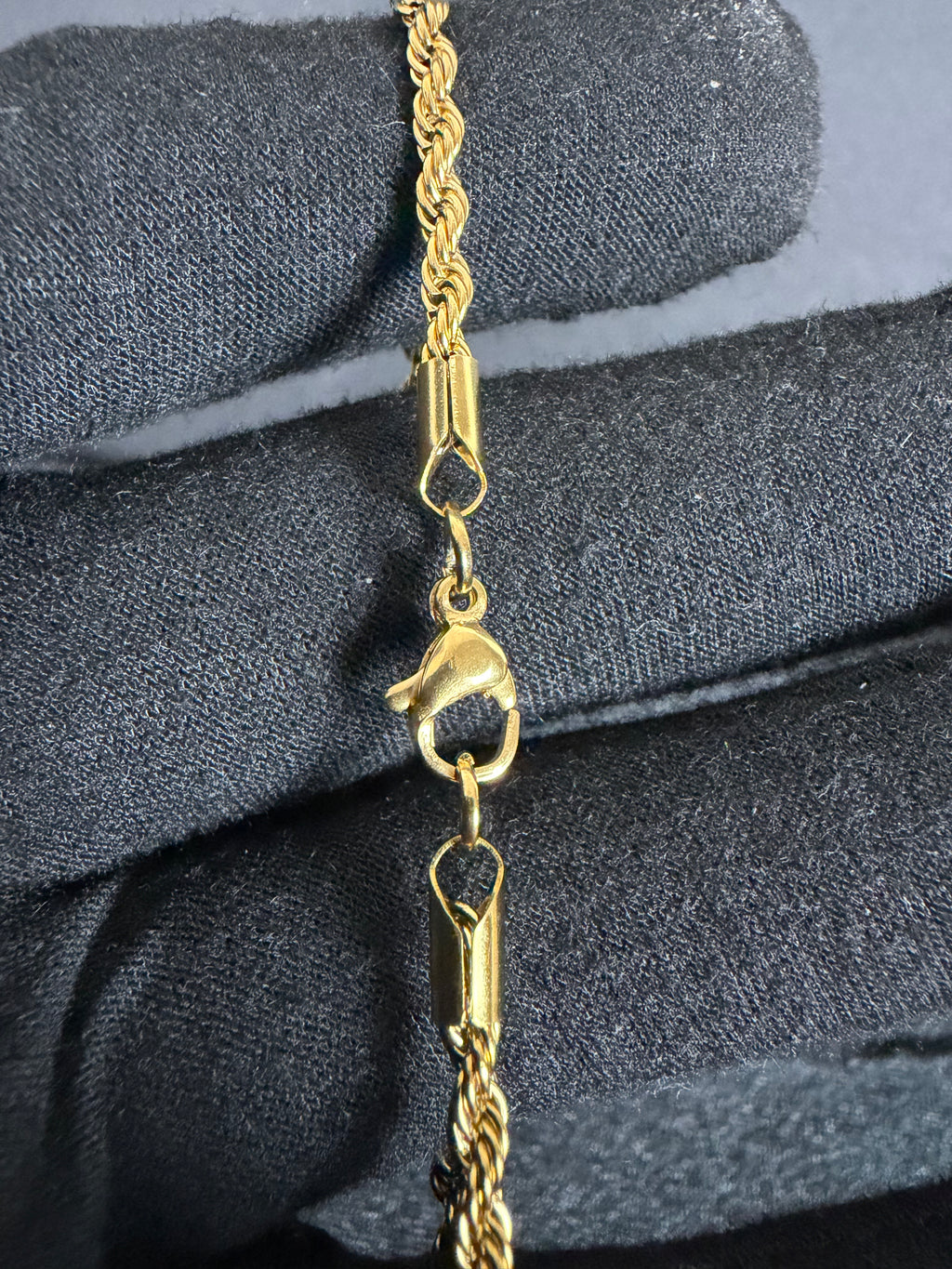 4 mm rope bracelet in 14K gold PVD-plated stainless steel — detail view 2
