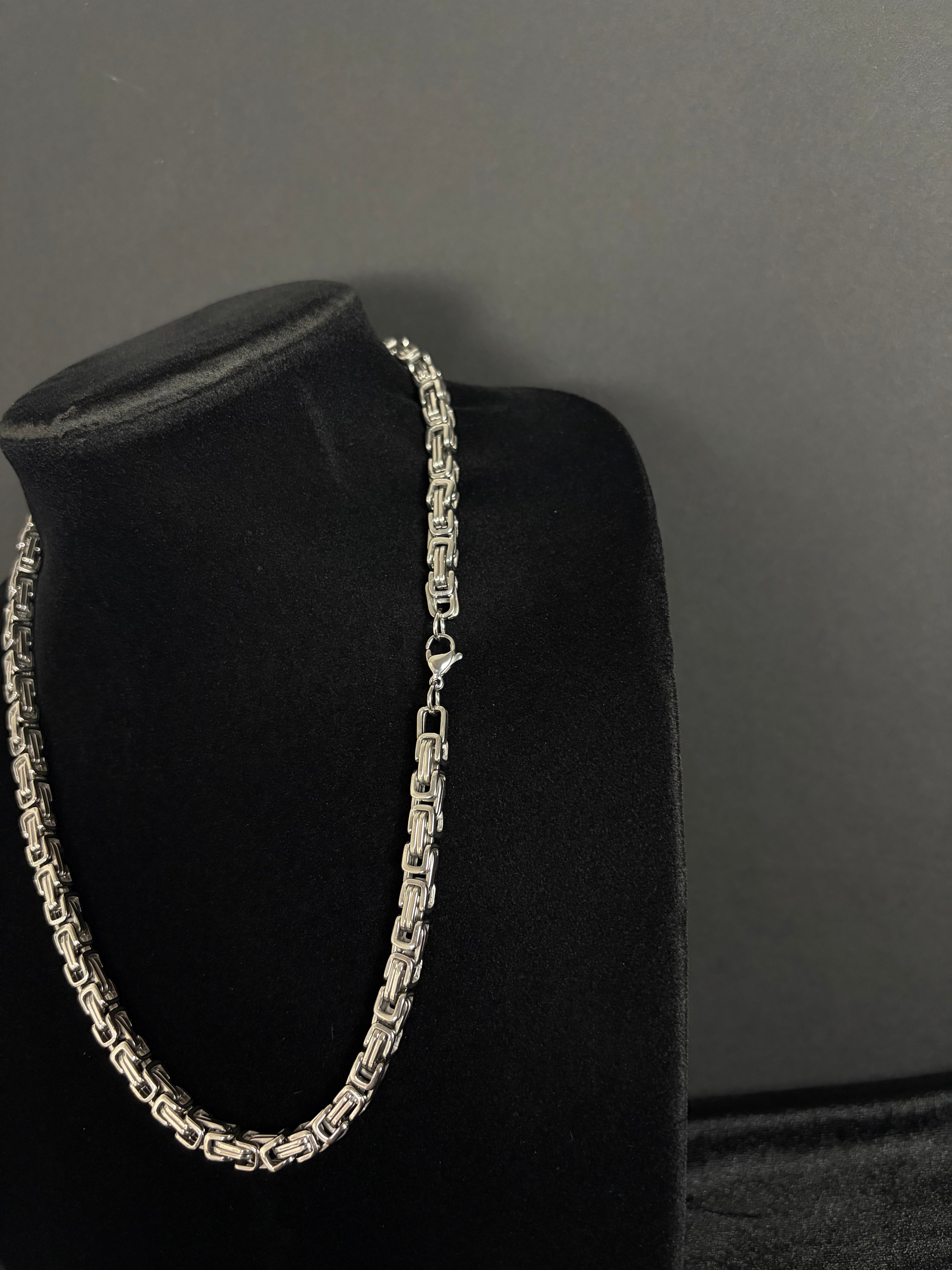 Greek Link chain, 6 mm in 316L stainless steel — angled view