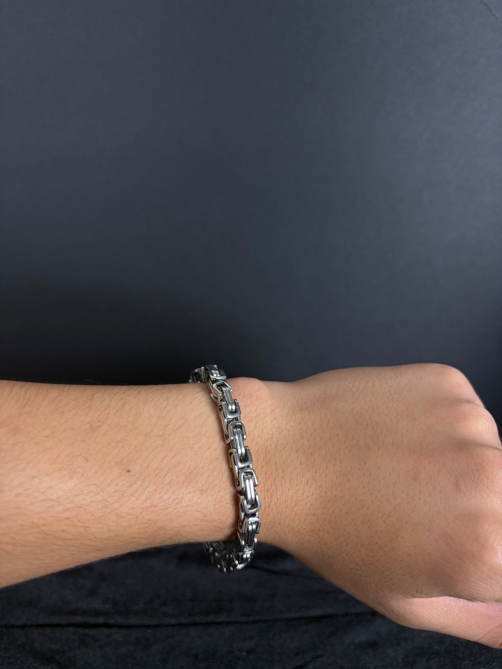 Greek Link bracelet, 6 mm in 316L stainless steel — worn on wrist