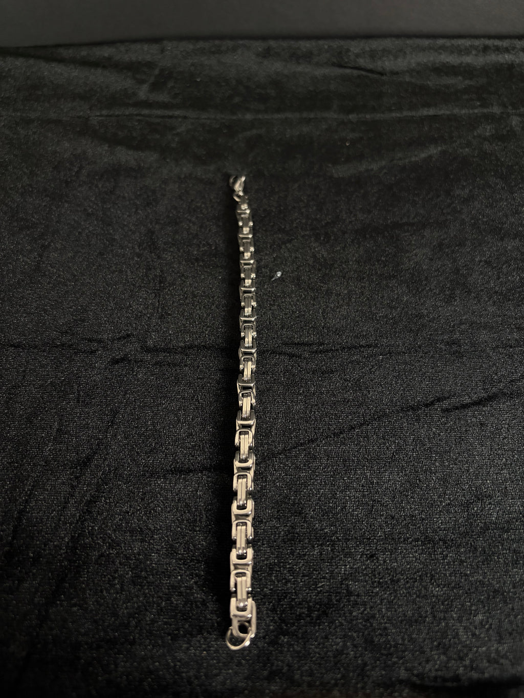 Greek Link bracelet, 6 mm in 316L stainless steel — link, clasp or full-length detail