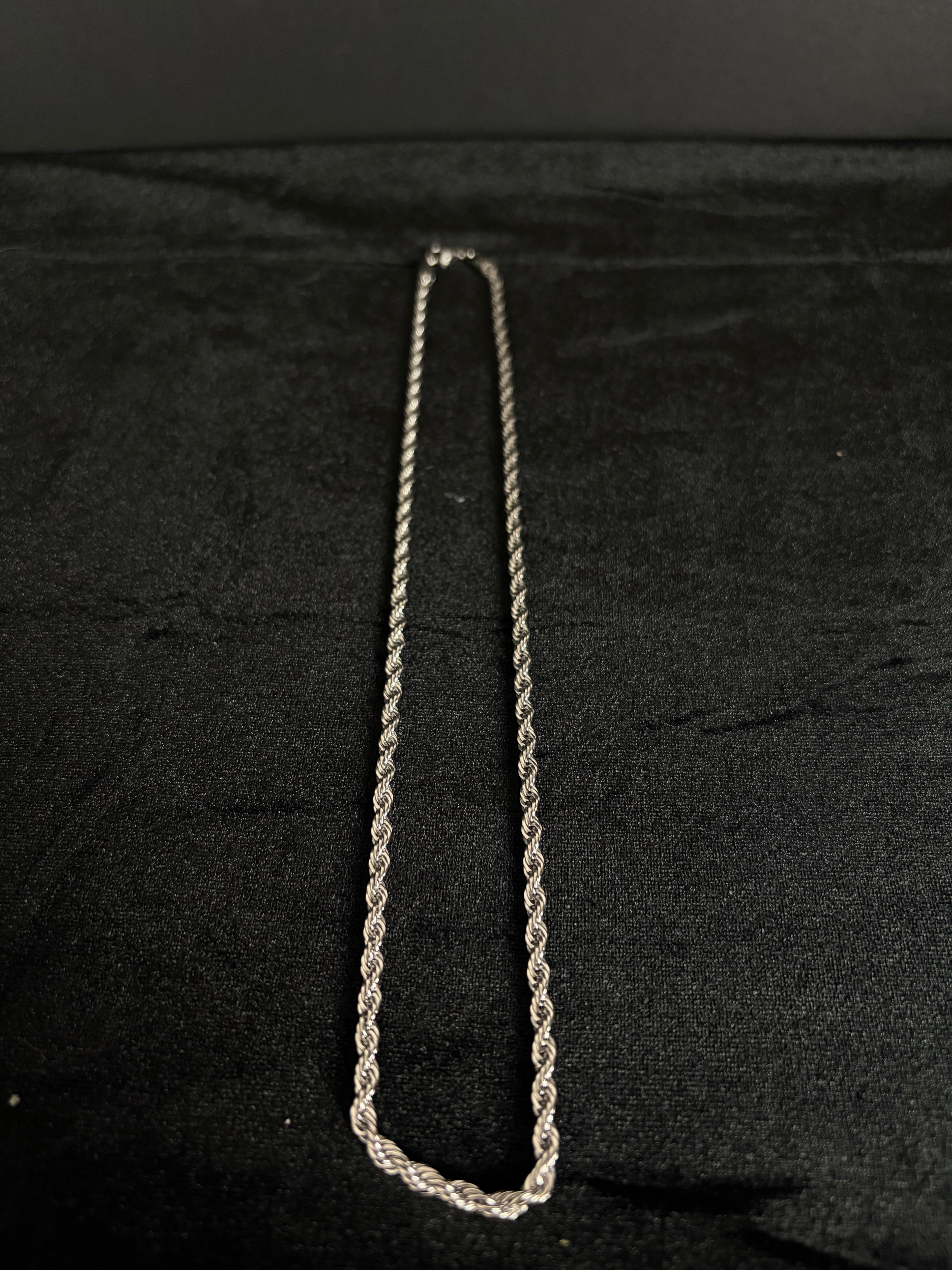 Rope chain, 4 mm in 316L stainless steel — link, clasp or full-length detail